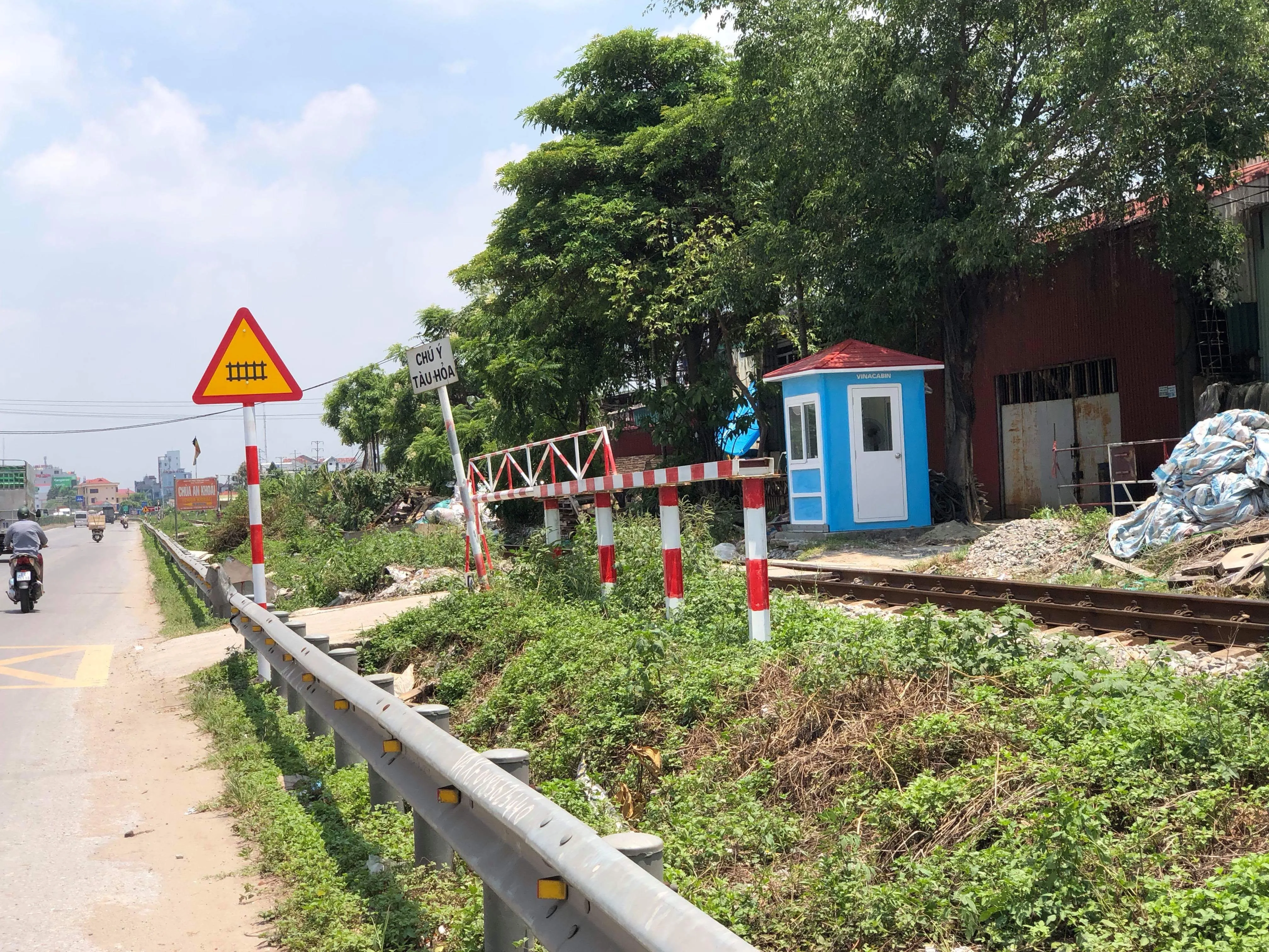 Cabin chốt gác đường ngang