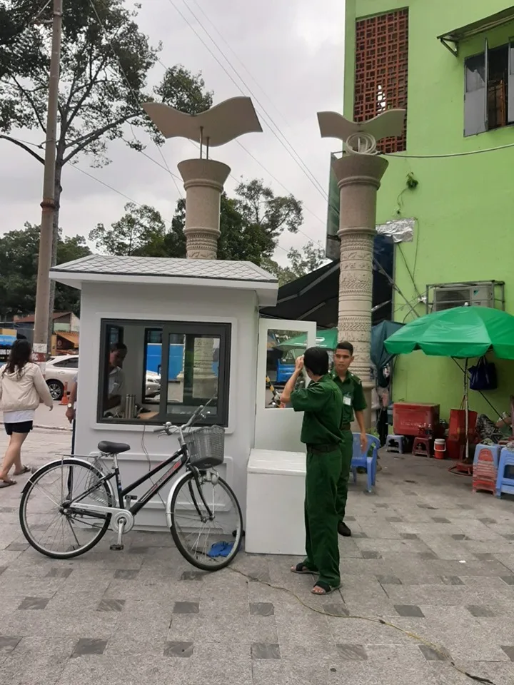 Lắp đặt chốt gác cơ quan
