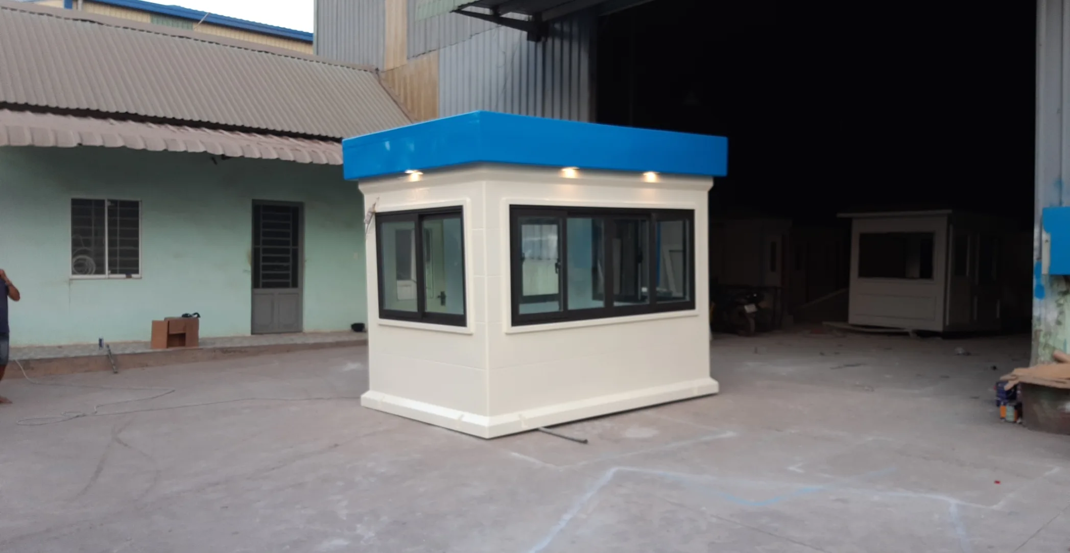 Bạn chỉ cần có mặt bằng để đặt xuống và sử dụng ngay
