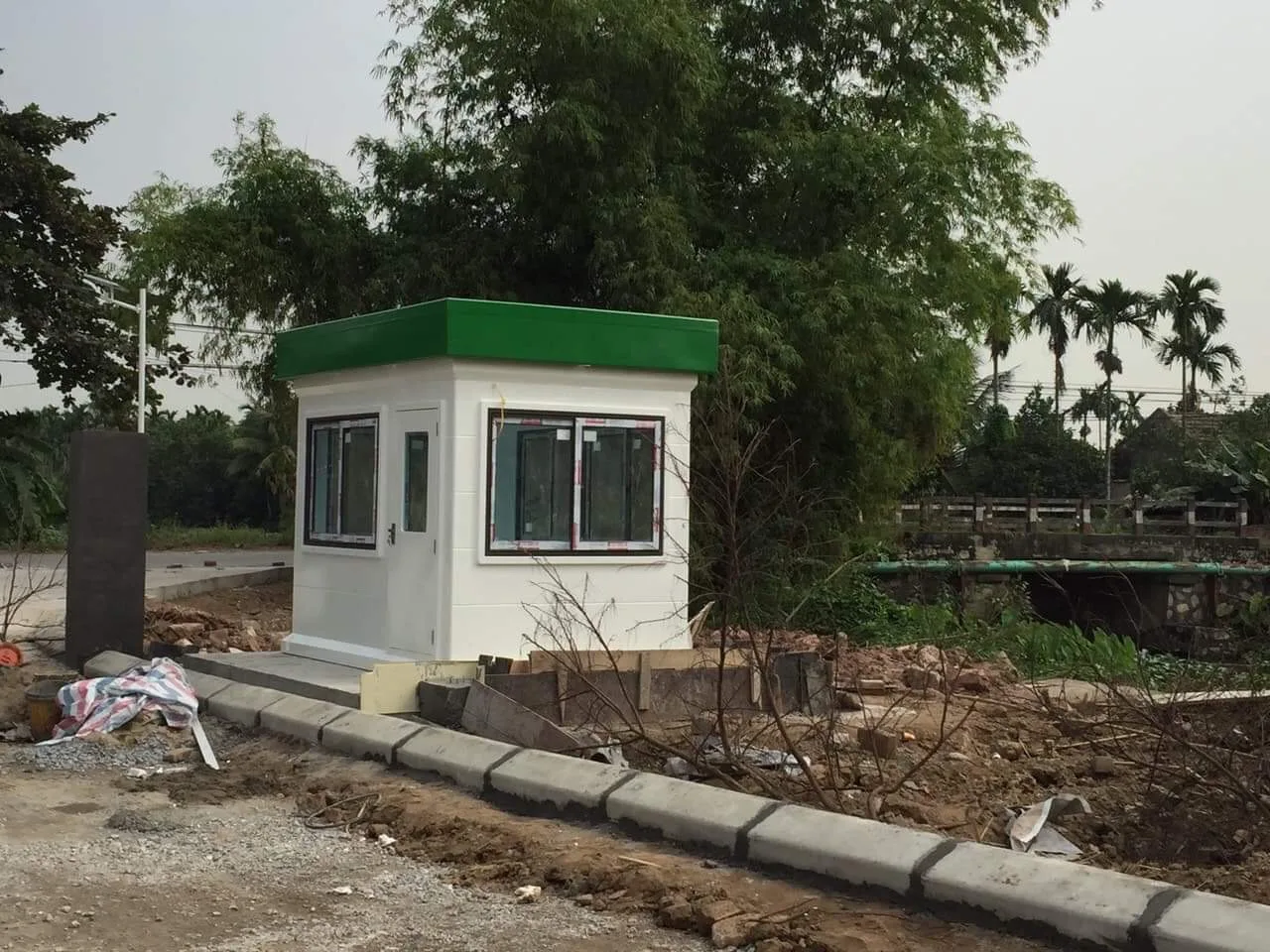 Thi công lắp đặt nhanh chóng