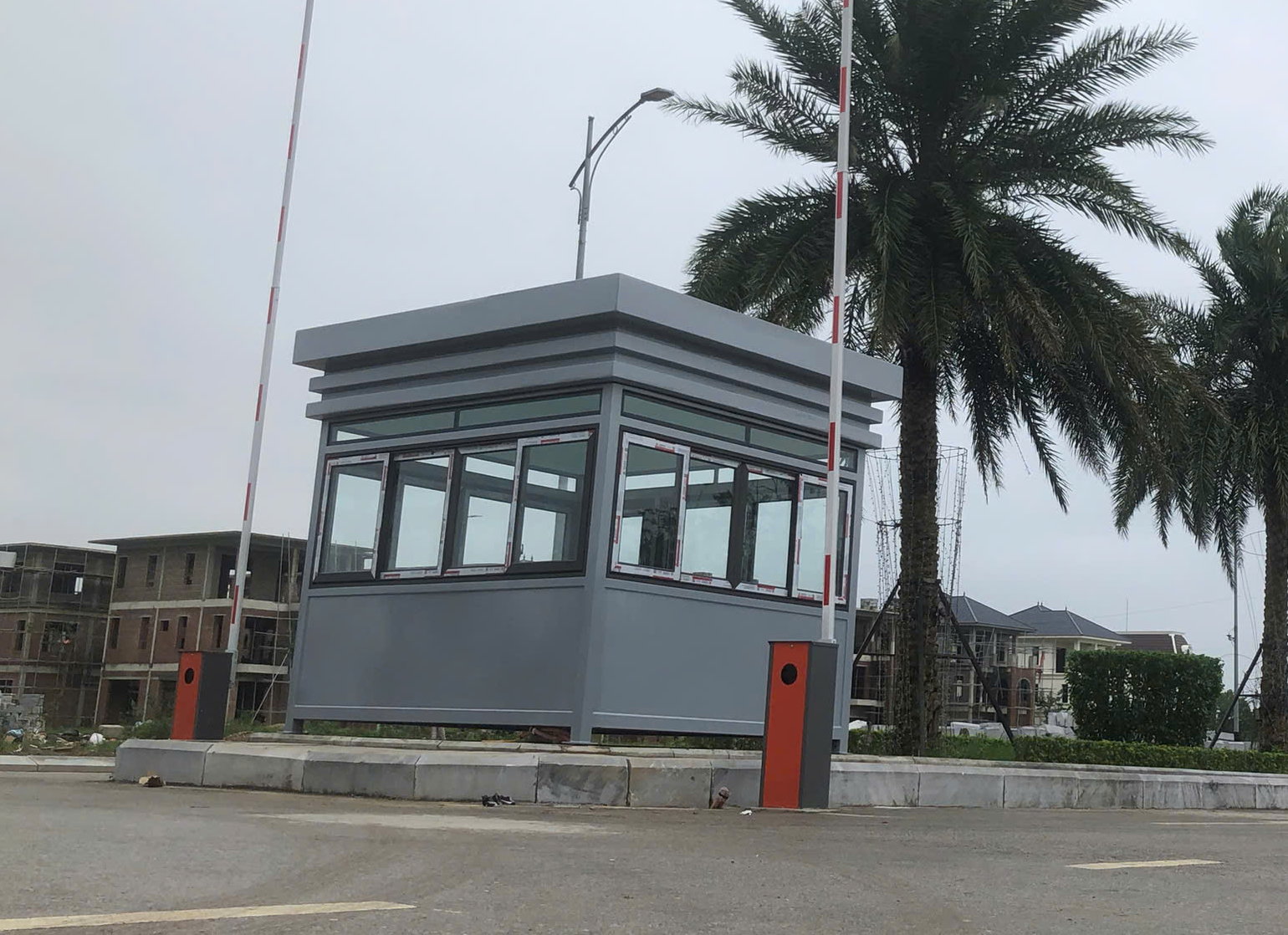Nhà bảo vệ cố định